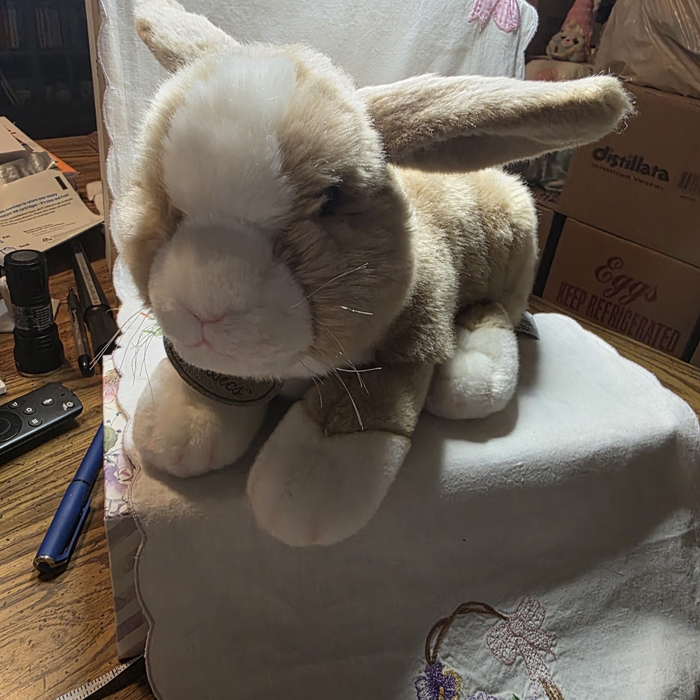 Vintage Plush By Yomiko Classics Dutch Bunny Created By Russ Berrie. 